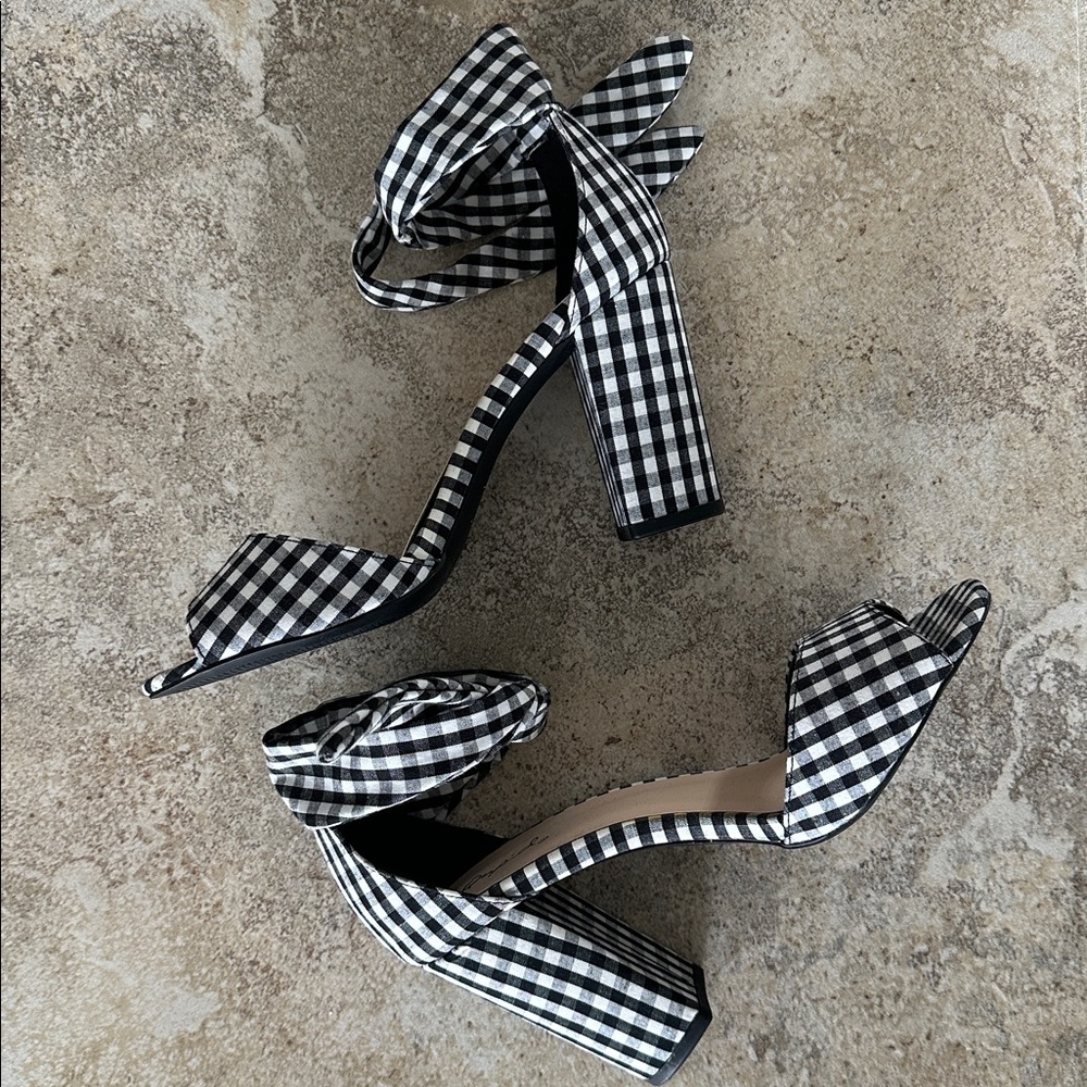 Quipid Black & White Plaid 4 inch Heeled Sandal Tie Ankle Suze 8.5